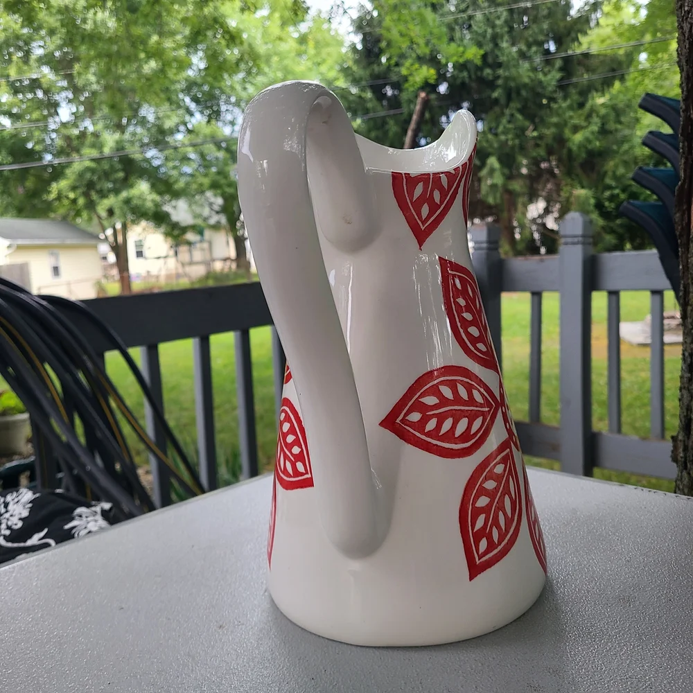 Farval Portugal Handcrafted White Ceramic 11.75” Pitcher‎ Groovy Red - Picture 3 of 5